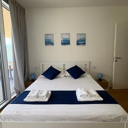 Waterfront Acquario House
